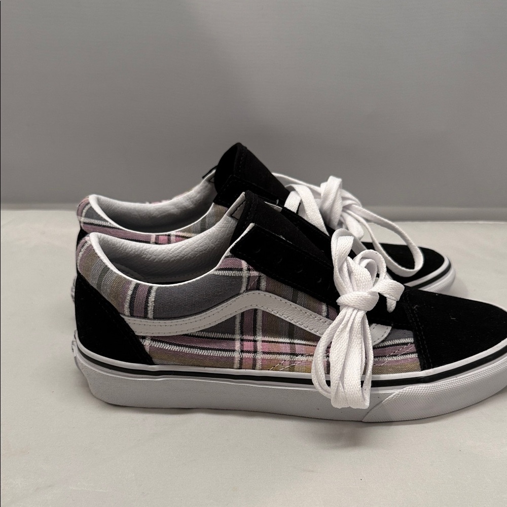 Vans Black and Multicolor Plaid Sneakers - Picture 4 of 6